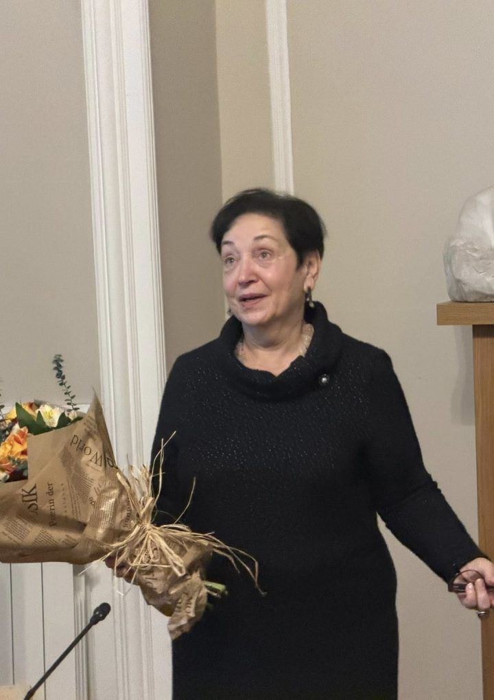 Представяне на сборника „Loqui diversis linguas nolite prohibere“